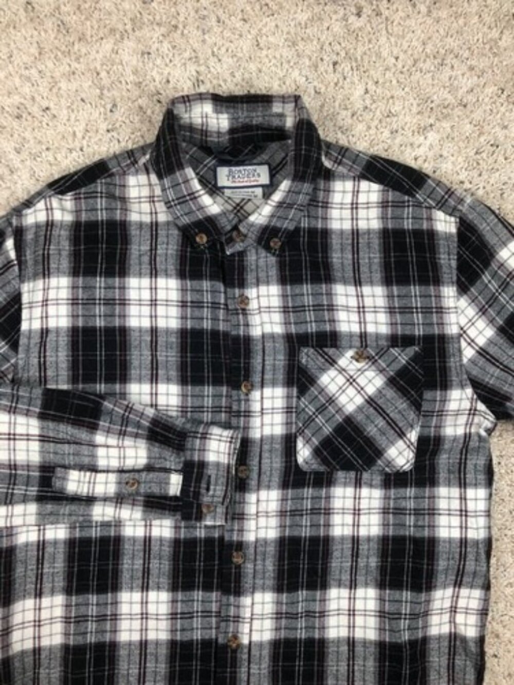 Boston Traders Mens Size Medium Flannel Shirt Plaid Black Red White Cotton